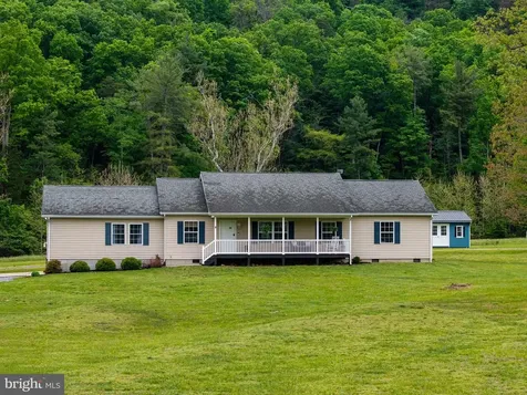 2645 Dry Run Road Luray VA 22835
