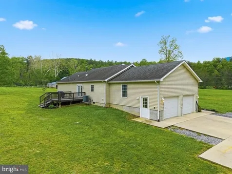 2645 Dry Run Road Luray VA 22835