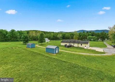 2645 Dry Run Road Luray VA 22835