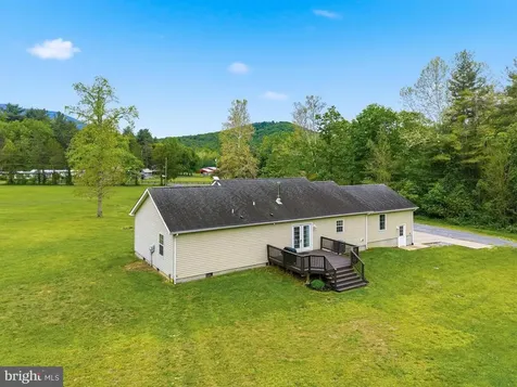 2645 Dry Run Road Luray VA 22835