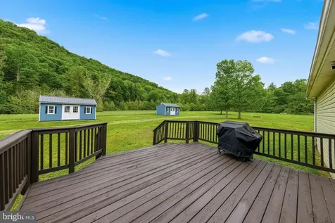 2645 Dry Run Road Luray VA 22835