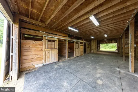 2645 Dry Run Road Luray VA 22835