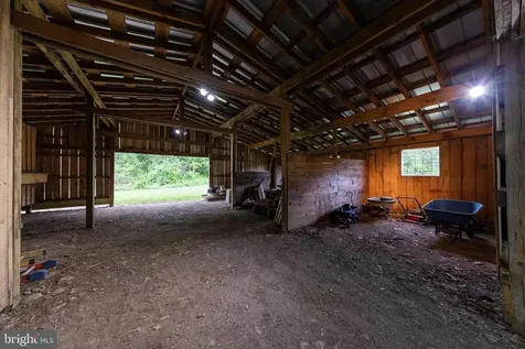 2645 Dry Run Road Luray VA 22835