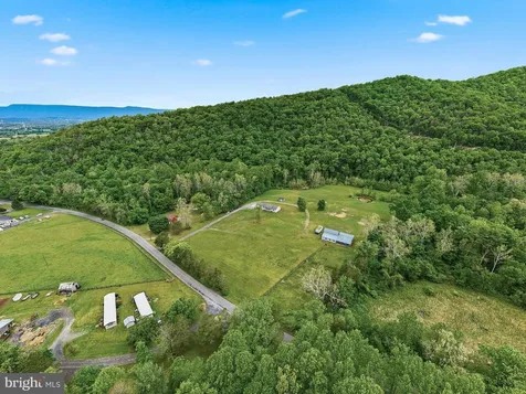 2645 Dry Run Road Luray VA 22835