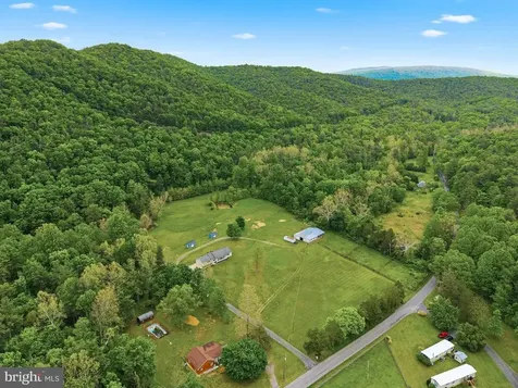 2645 Dry Run Road Luray VA 22835