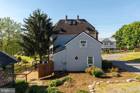 330 Mechanic Street Luray VA 22835
