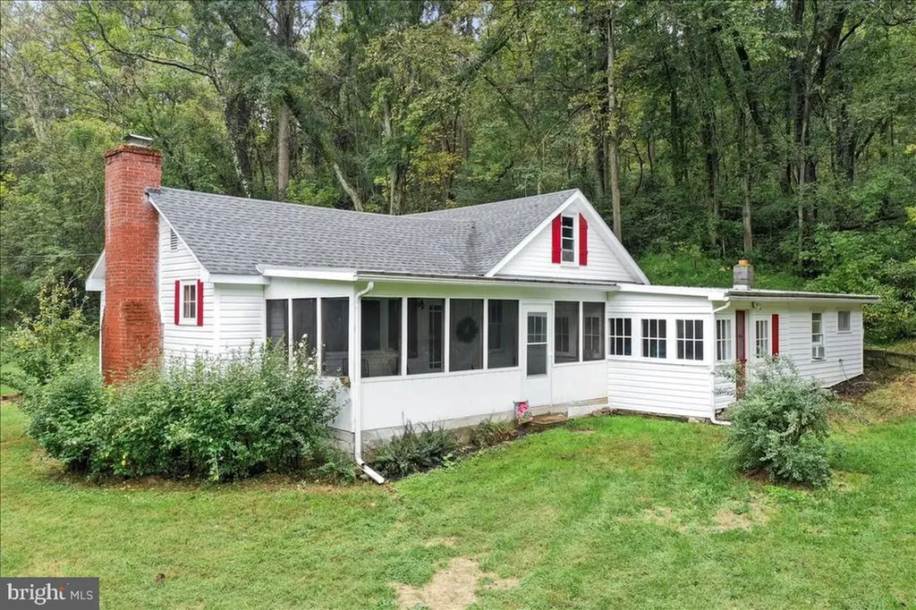 1485 Compton Hollow Road Rileyville VA 22650