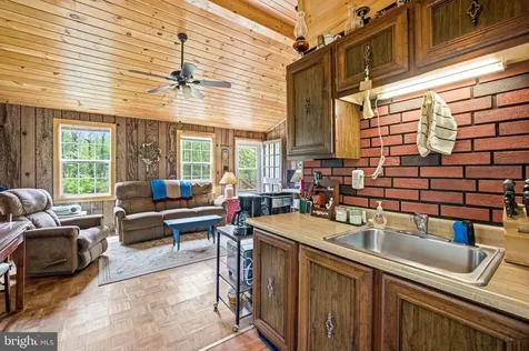789 Mill Run Road Shenandoah VA 22849
