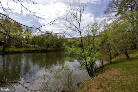 789 Mill Run Road Shenandoah VA 22849