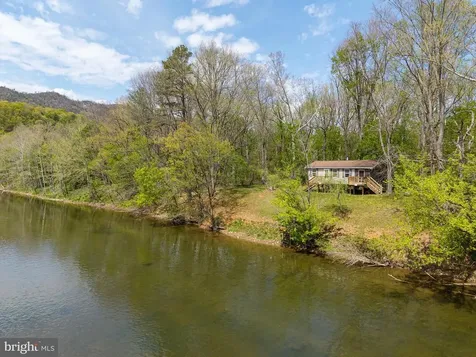 789 Mill Run Road Shenandoah VA 22849