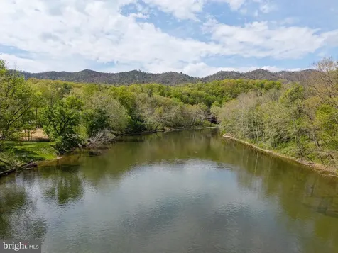 789 Mill Run Road Shenandoah VA 22849