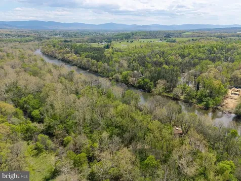 789 Mill Run Road Shenandoah VA 22849