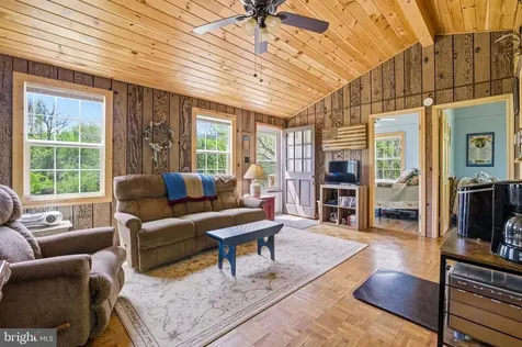 789 Mill Run Road Shenandoah VA 22849