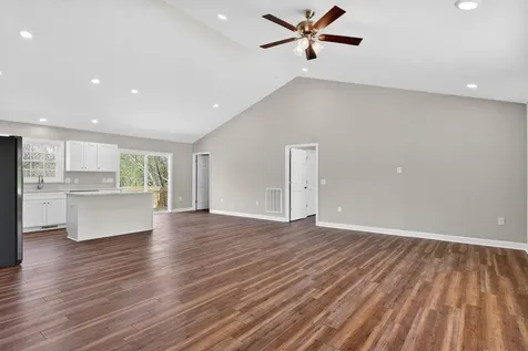 254 Locustdale Loop Shenandoah VA 22849