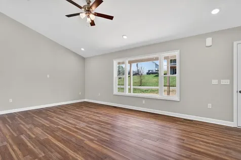254 Locustdale Loop Shenandoah VA 22849