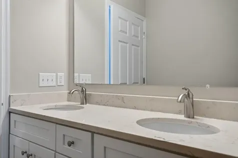 254 Locustdale Loop Shenandoah VA 22849