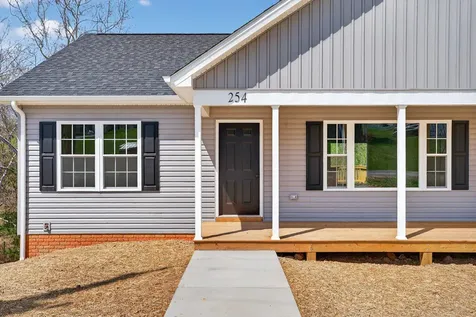 254 Locustdale Loop Shenandoah VA 22849