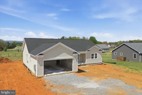 90 Arthur Lane Luray VA 22835