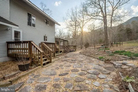 1131 Page Valley Road Luray VA 22835