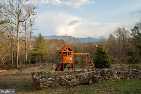 1131 Page Valley Road Luray VA 22835
