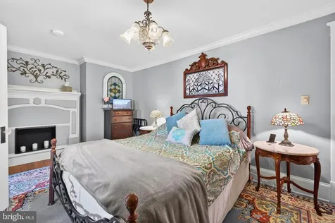 138 Main Street E Luray VA 22835