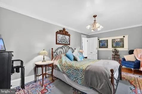 138 Main Street E Luray VA 22835