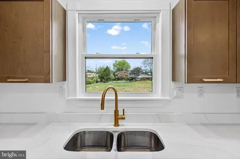 551 Park Road Stanley VA 22851