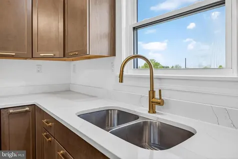 551 Park Road Stanley VA 22851