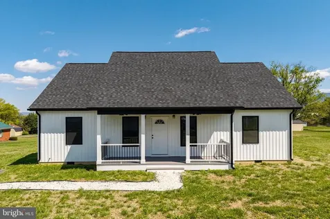 551 Park Road Stanley VA 22851