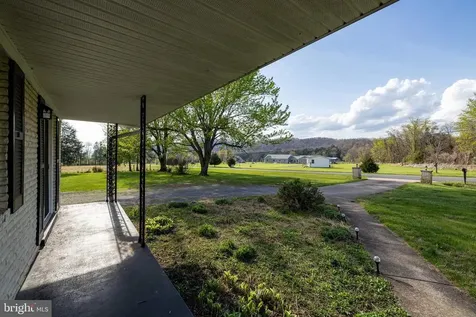 4881 Ida Road Luray VA 22835