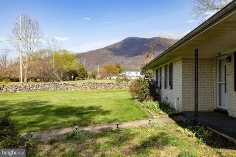 4881 Ida Road Luray VA 22835