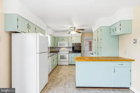 25 Woodland Park Drive Luray VA 22835