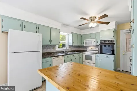 25 Woodland Park Drive Luray VA 22835
