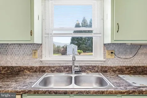 25 Woodland Park Drive Luray VA 22835