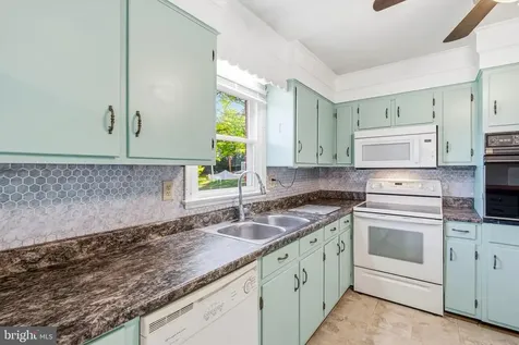 25 Woodland Park Drive Luray VA 22835