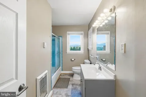 25 Woodland Park Drive Luray VA 22835