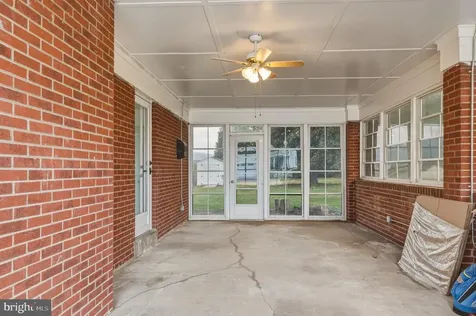 25 Woodland Park Drive Luray VA 22835