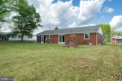 25 Woodland Park Drive Luray VA 22835