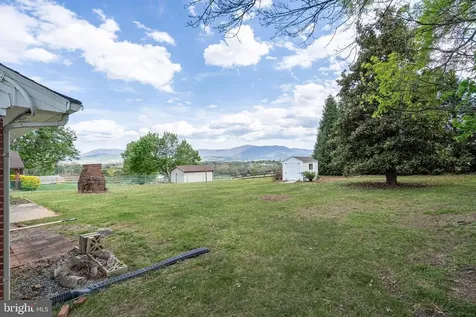 25 Woodland Park Drive Luray VA 22835