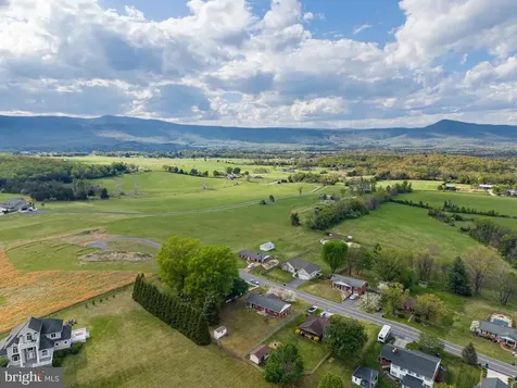 25 Woodland Park Drive Luray VA 22835