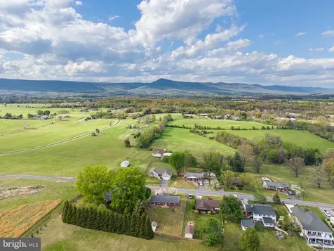 25 Woodland Park Drive Luray VA 22835