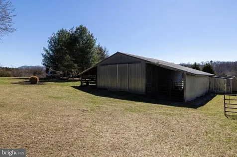 2301 Page Valley Road S Luray VA 22835