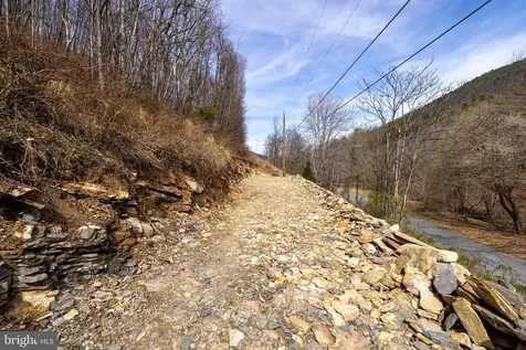 2382 Lucas Hollow Road Stanley VA 22851