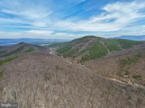 2382 Lucas Hollow Road Stanley VA 22851