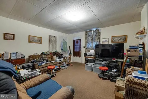 10 Deford Avenue N Luray VA 22835