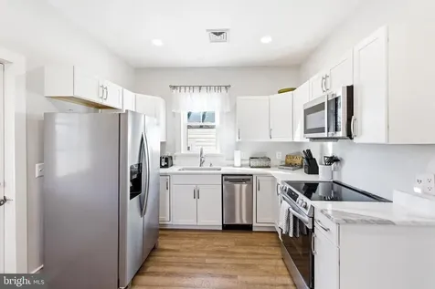 10 Deford Avenue N Luray VA 22835