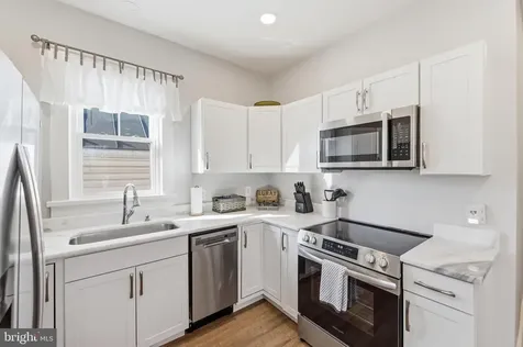 10 Deford Avenue N Luray VA 22835