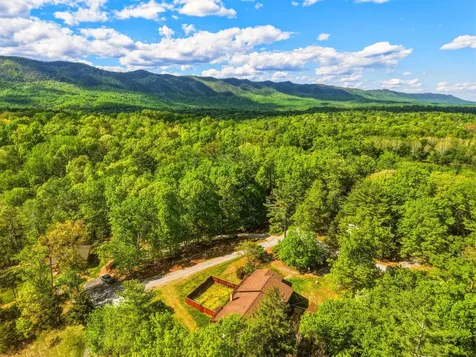 455 Woodside Drive Rileyville VA 22650