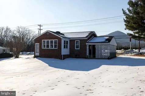 296 Main Street W Stanley VA 22851