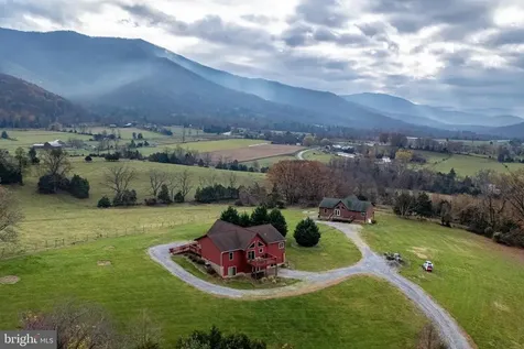2225 Valley Burg Road Luray VA 22835